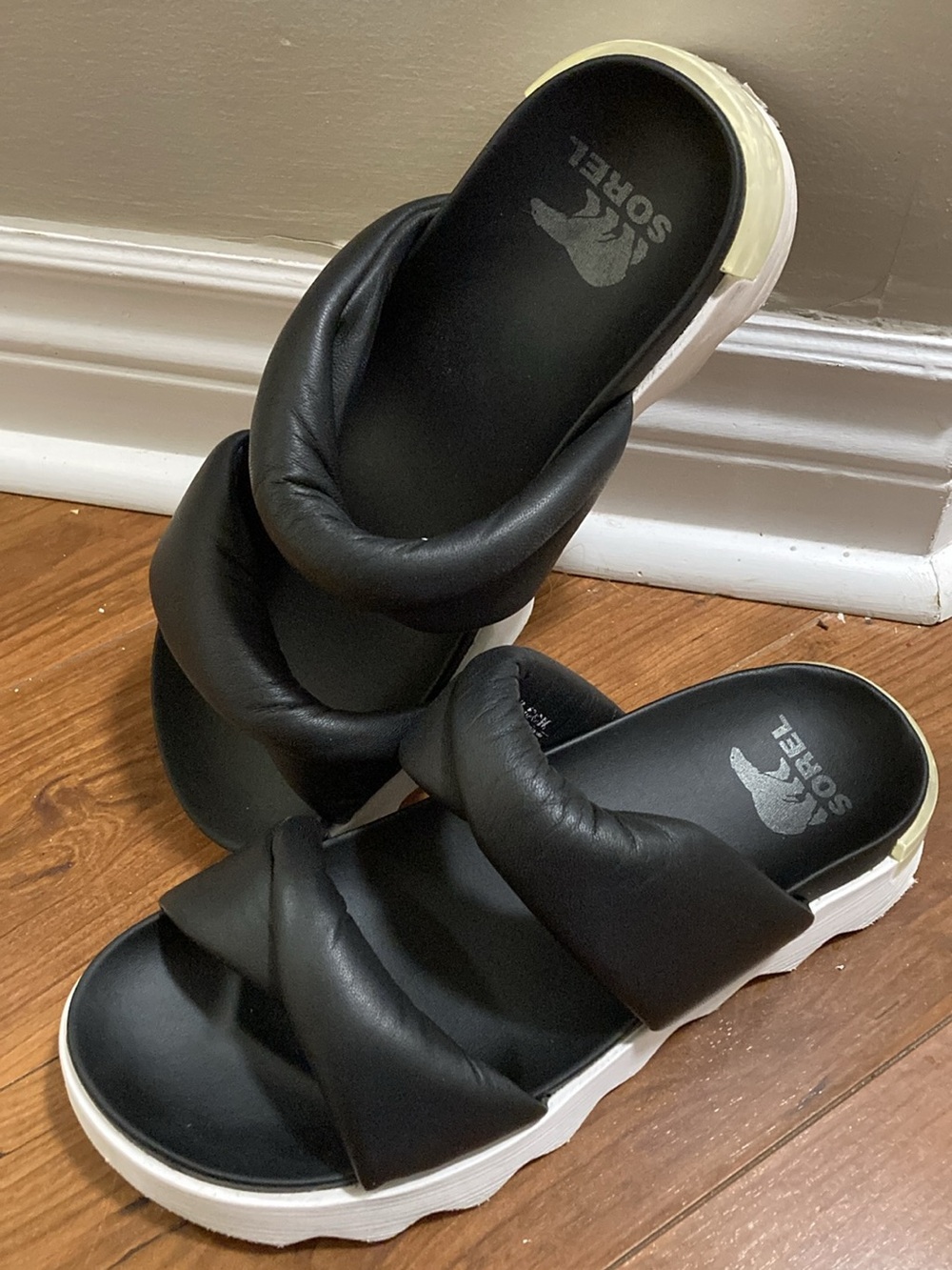 Sorel Men’s Black and White Quilted Slide Sandals